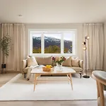 Apartment Historical & Sanctuary In Center *