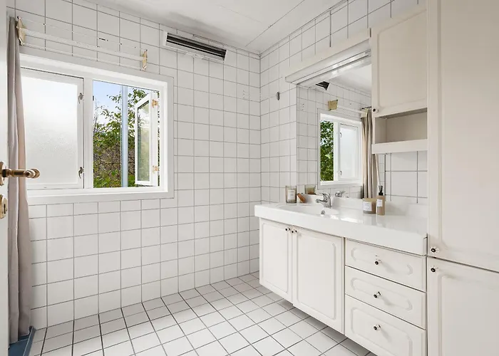 Historical & Sanctuary In Center *