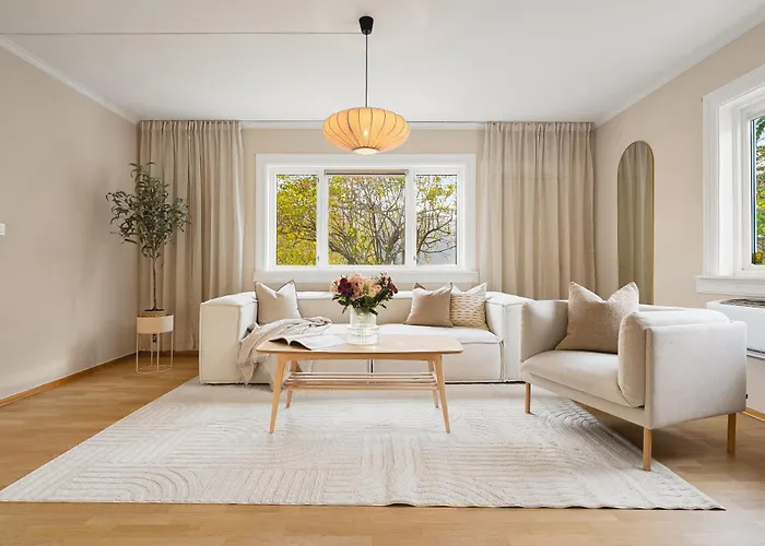 Historical & Sanctuary In Center Apartamento Tromsø