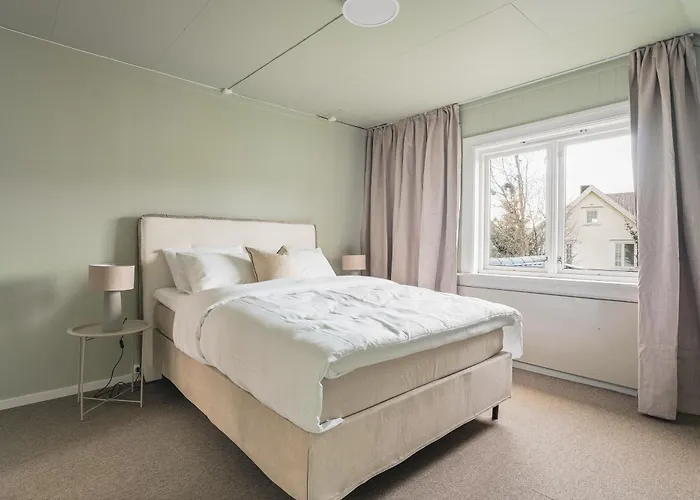 Historical & Sanctuary In Center Apartamento